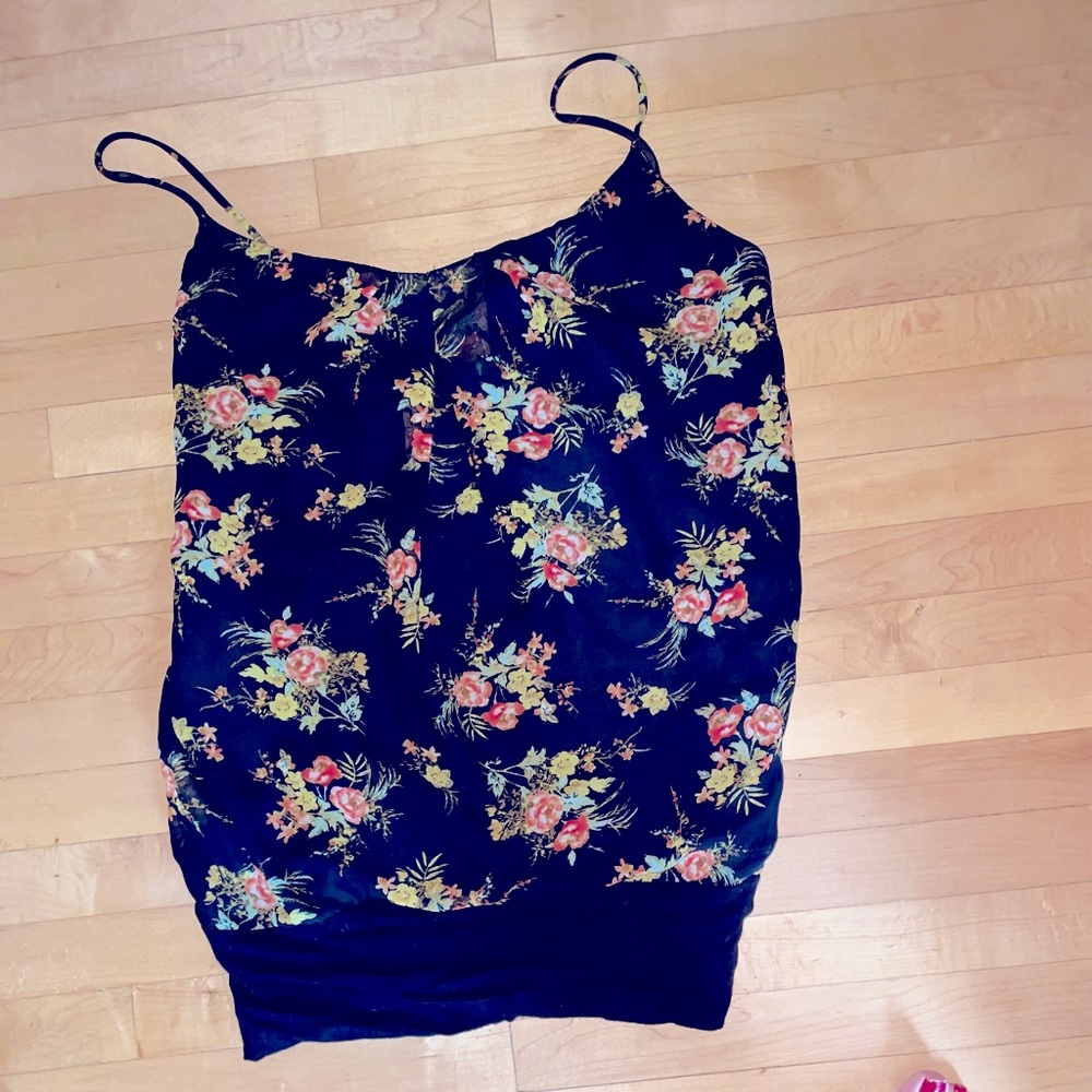 3/$25 eclipse tank top size LG